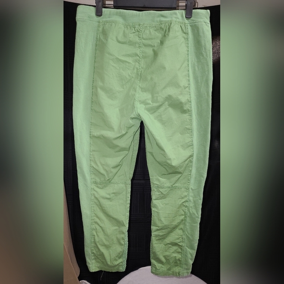 XCVI Light Green Women's Pants - Picture 3 of 6